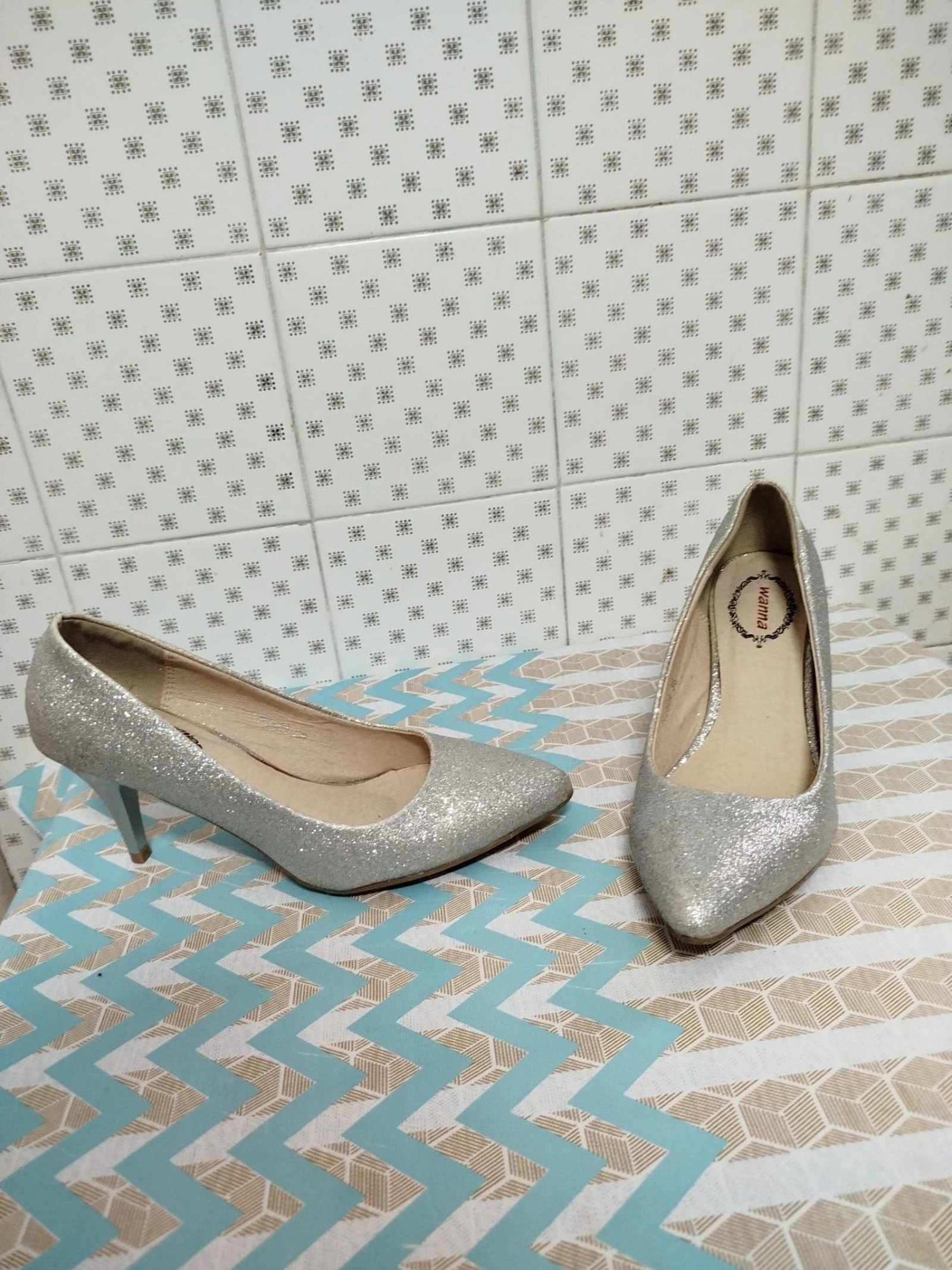 Tacones brillantes talla 36 marca wanna 😍